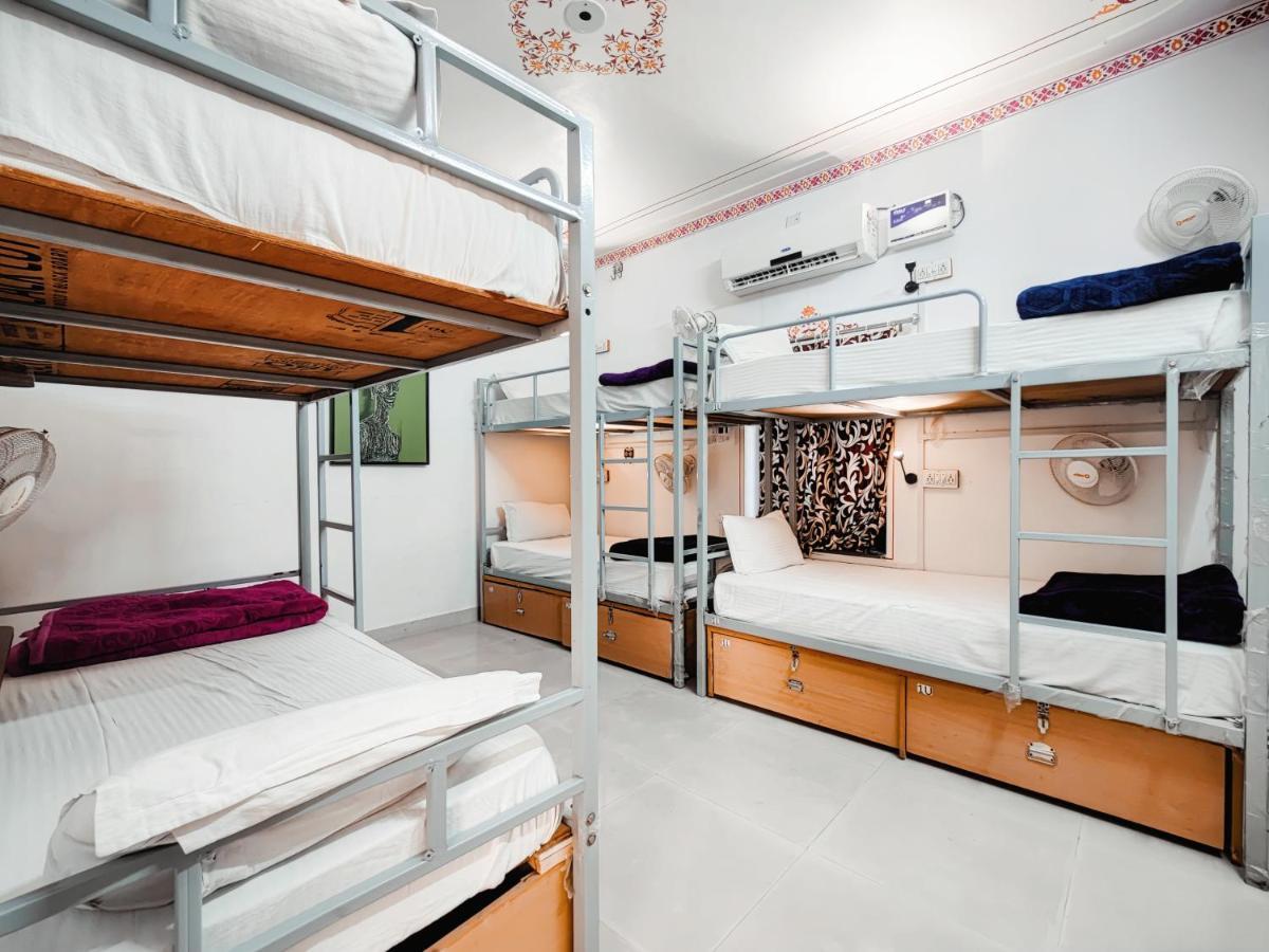 Musafir Hostel Удайпур Екстериор снимка