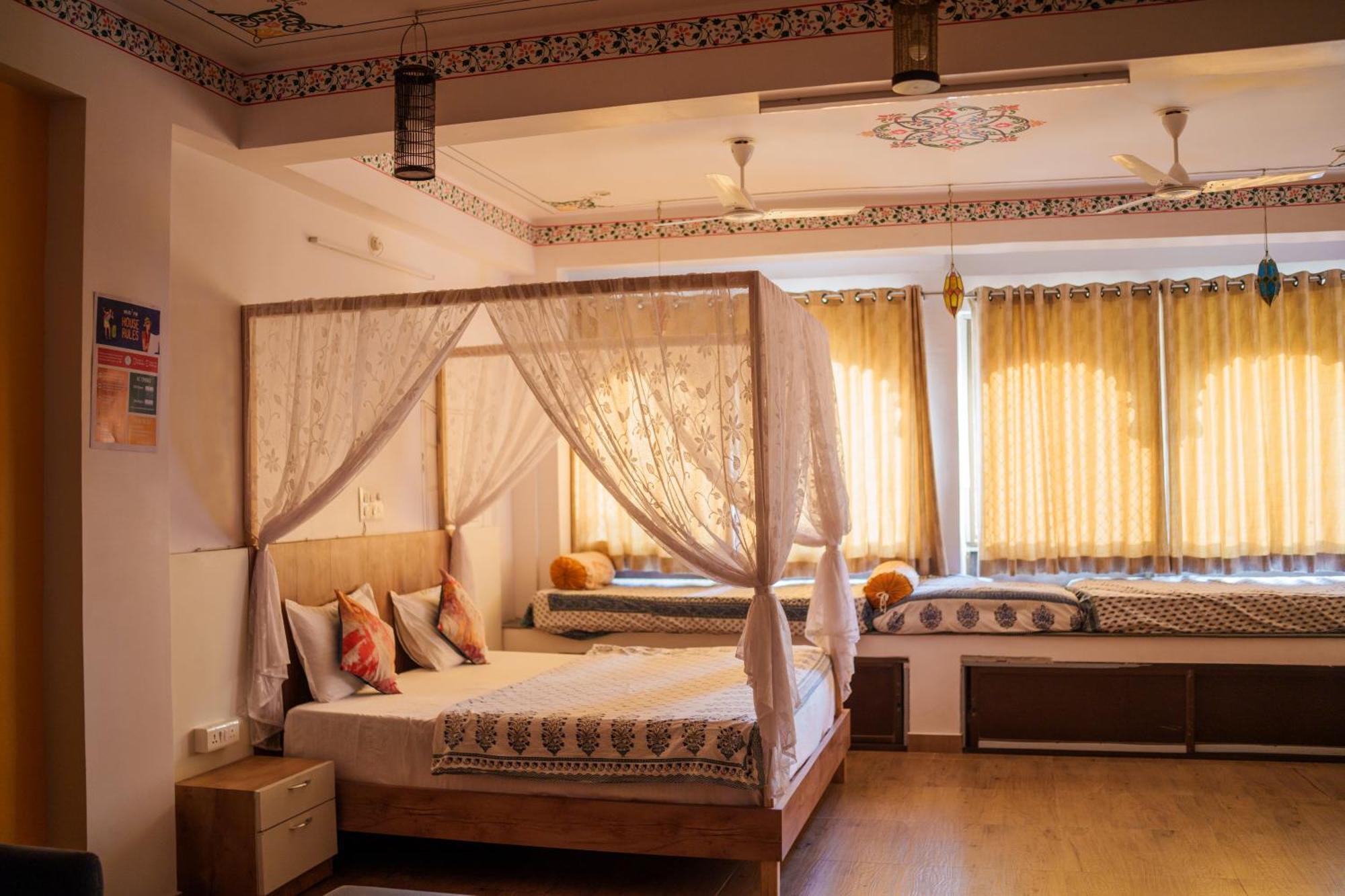 Musafir Hostel Удайпур Екстериор снимка