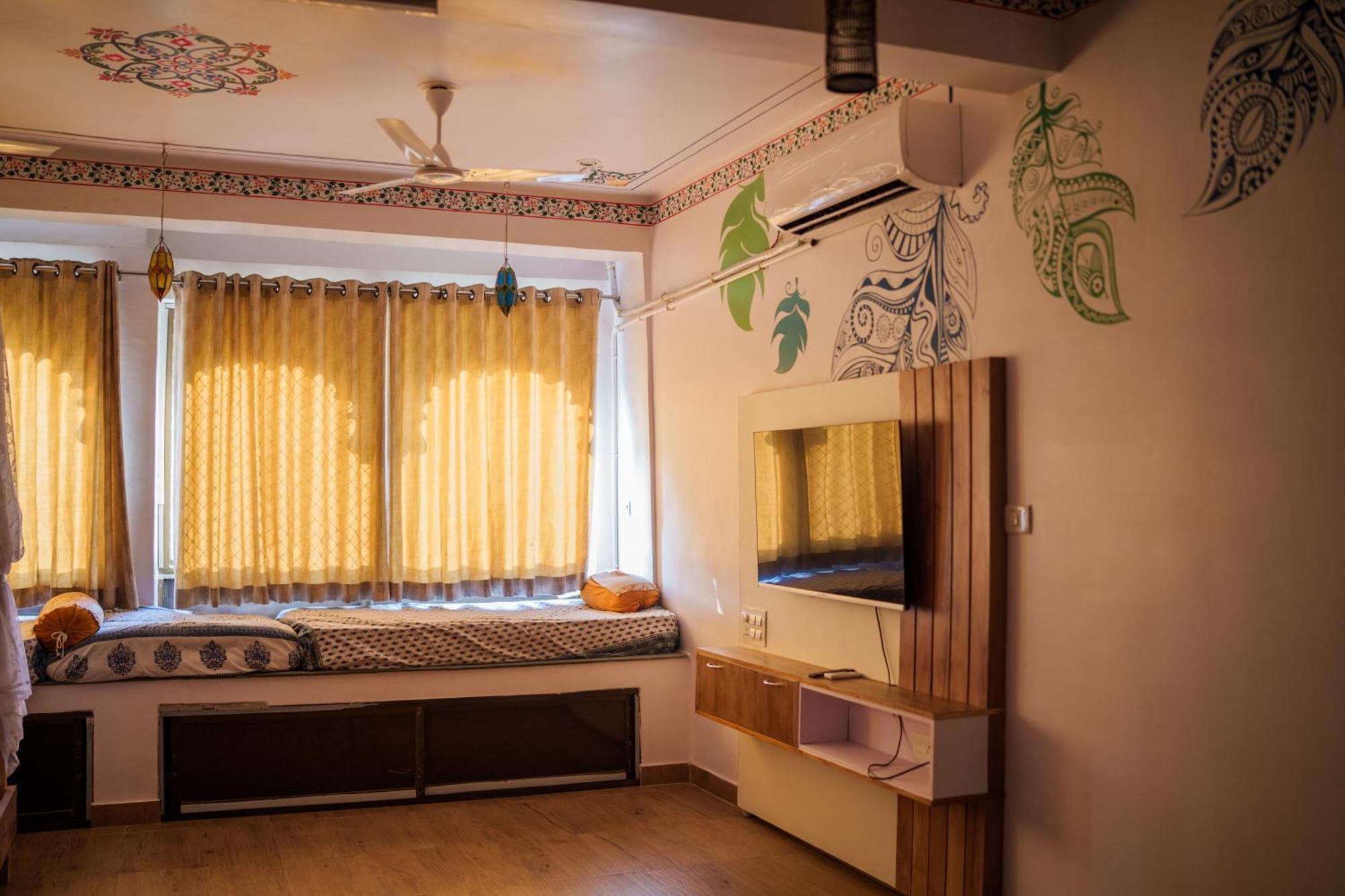 Musafir Hostel Удайпур Екстериор снимка