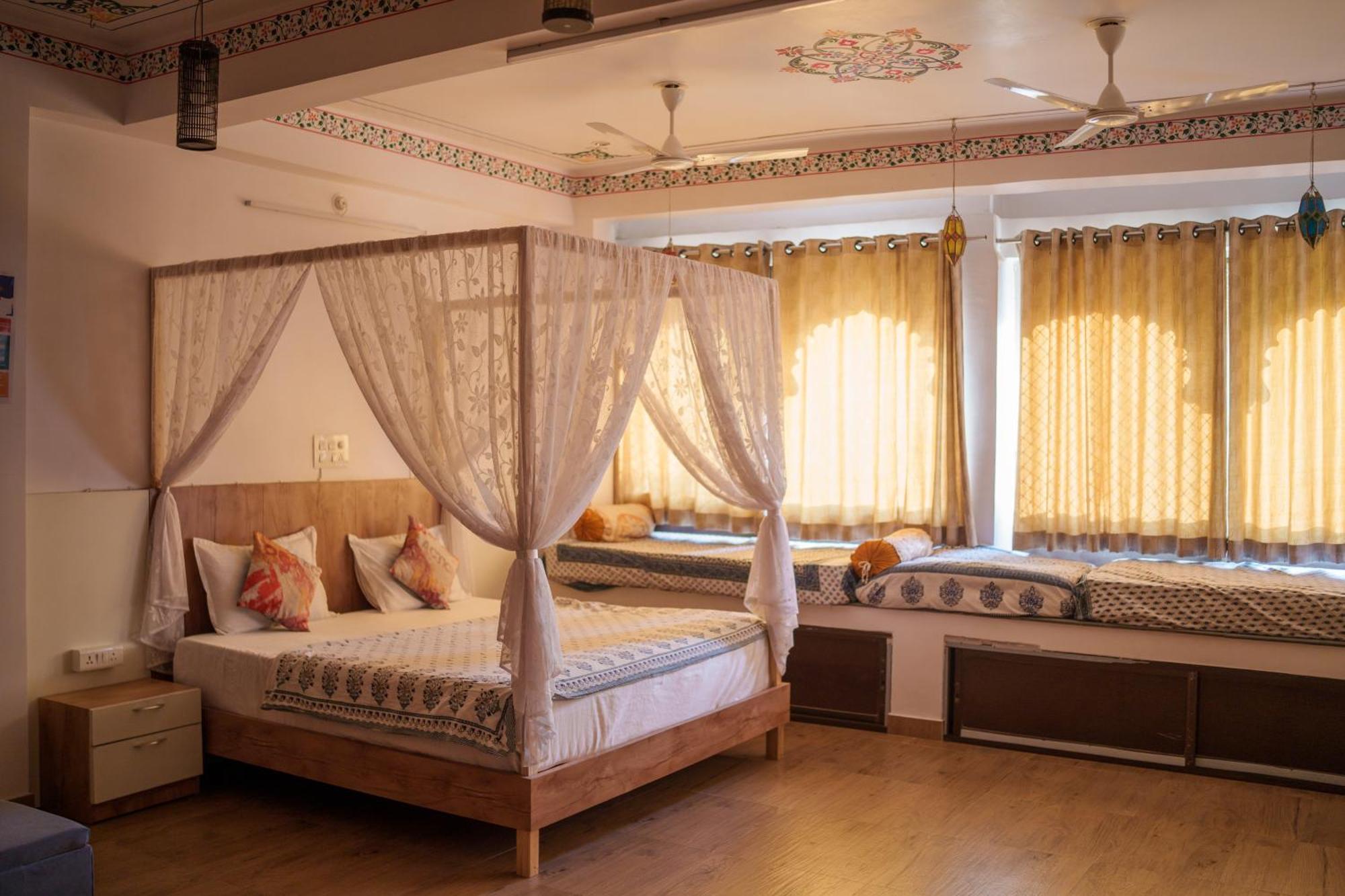 Musafir Hostel Удайпур Екстериор снимка
