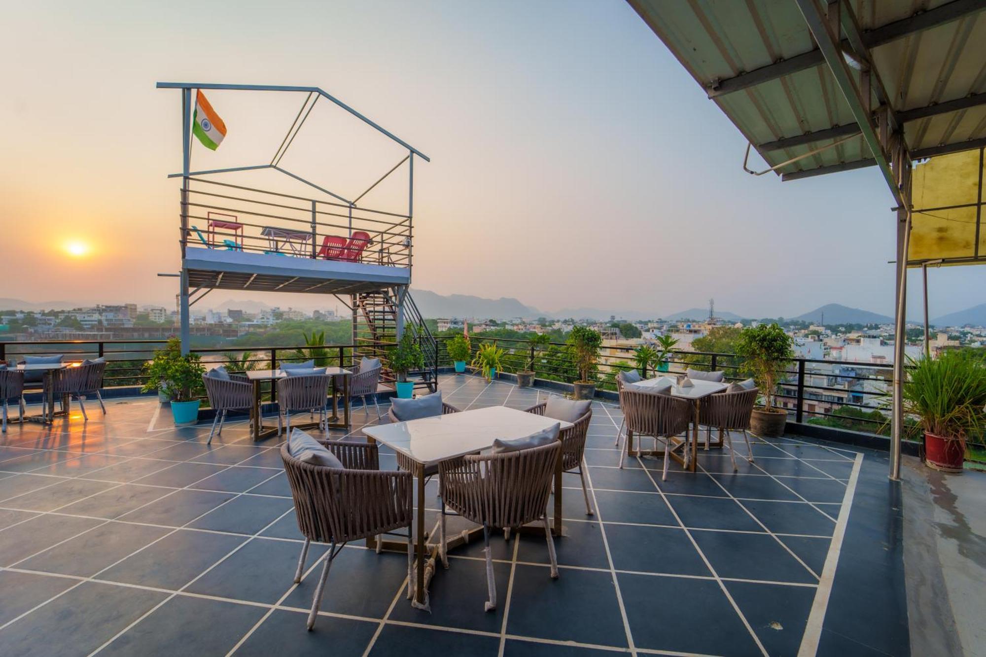 Musafir Hostel Удайпур Екстериор снимка